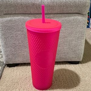 New hot pink venti Starbucks cup US release